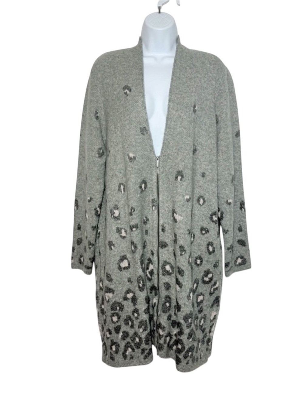 Chico's Gray Leopard  Print Women's Long Jacquard Cardigan SzL Up Scale Casual